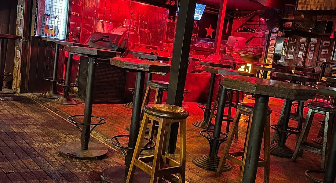 Harrys Pub